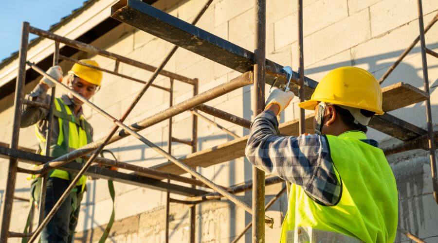Professional fairlawn roofing services in Combes, TX